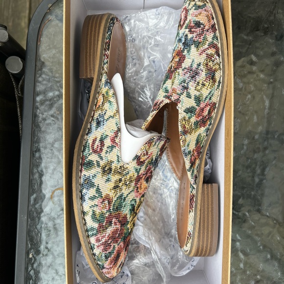 Pattern Mules - Picture 3 of 5